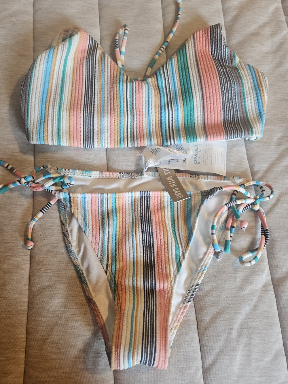 O'Neill Girls' Ribbed Stripe Bikini. Bottom New. Top Gently Used